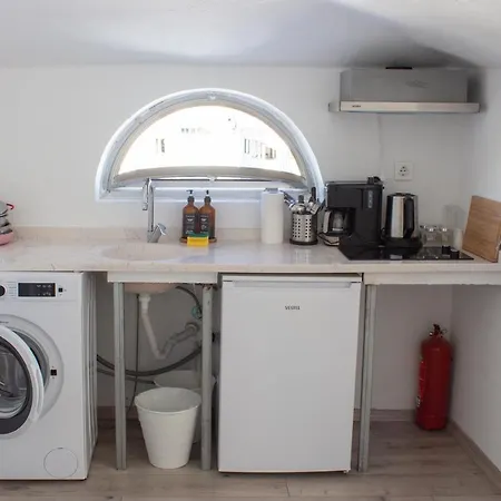 アパート Aloha マルマリス