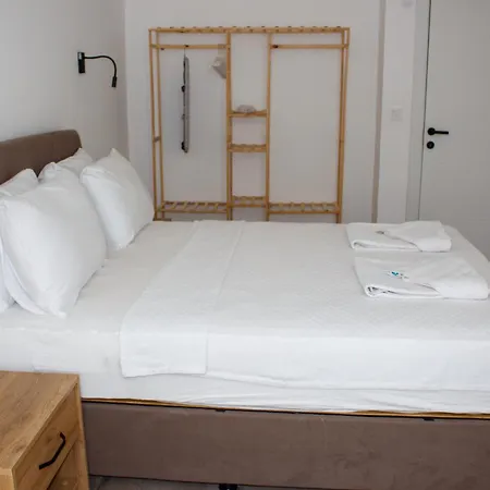 Aloha Μαρμαρίς